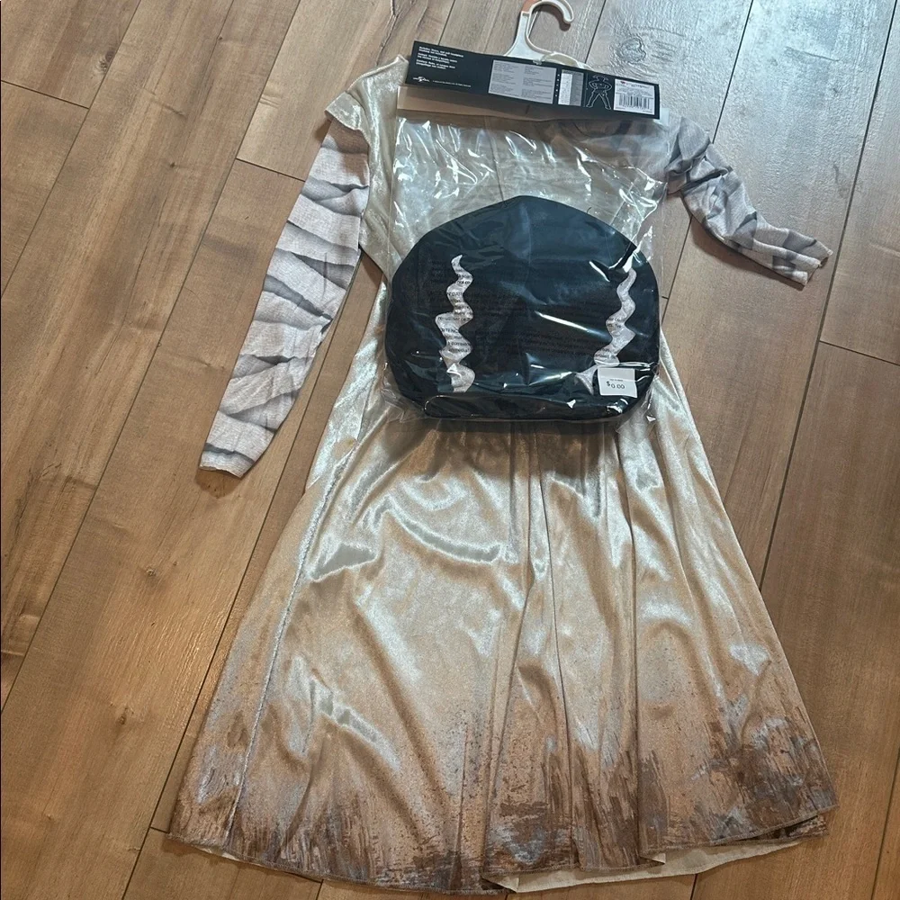 NWT Universal Studios Monsters Bride of Frankenstein Classic Costume Dress S & M